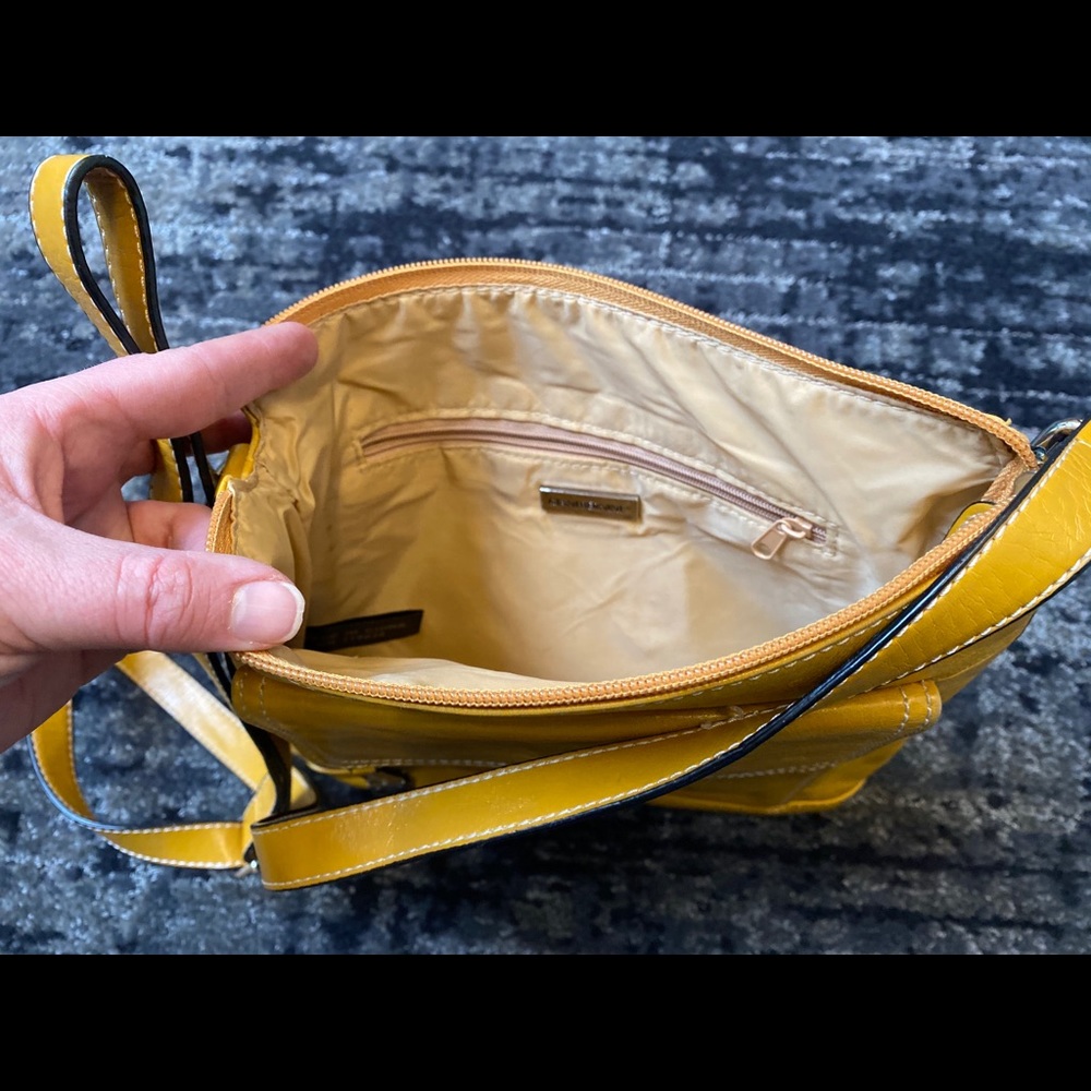 Gianni Bernini Cross Body Leather 10x9.5 travel - Picture 3 of 8